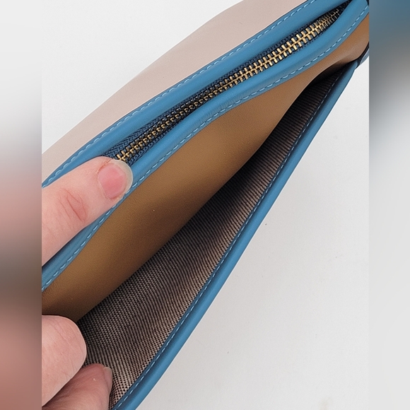 ❤️NEVER USED!!❤️ Coach 1941 Britt Wristlet in Colorblock - Picture 8 of 11